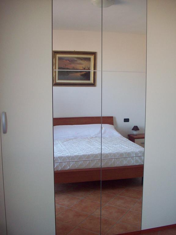 Al Calypso Bed & Breakfast Curtatone Bagian luar foto